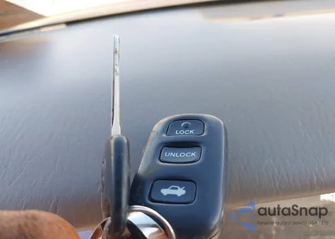 2002 Toyota Avalon Xl from USA, damaged, VIN 4T1BF28B52U251063